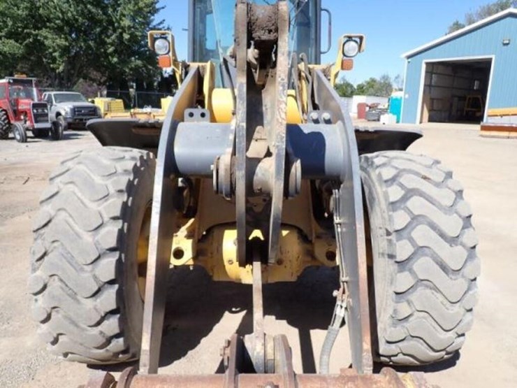 2015-deere-544k-image-30