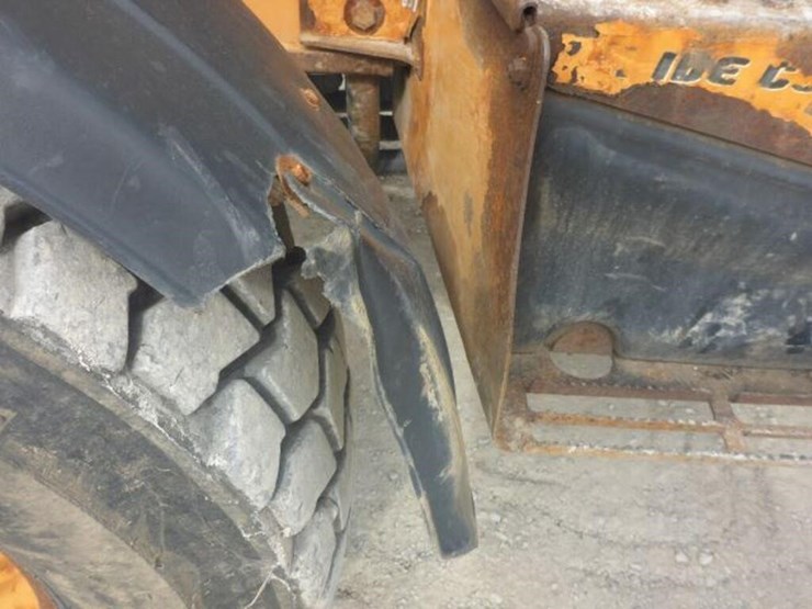 2012-case-580sn-wt-image-61