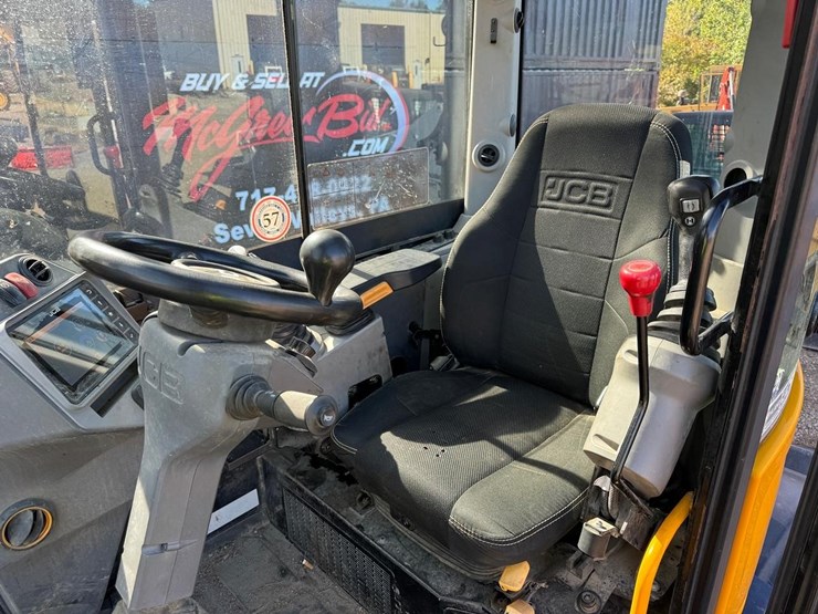 2017-jcb-hydradig-110w-image-19