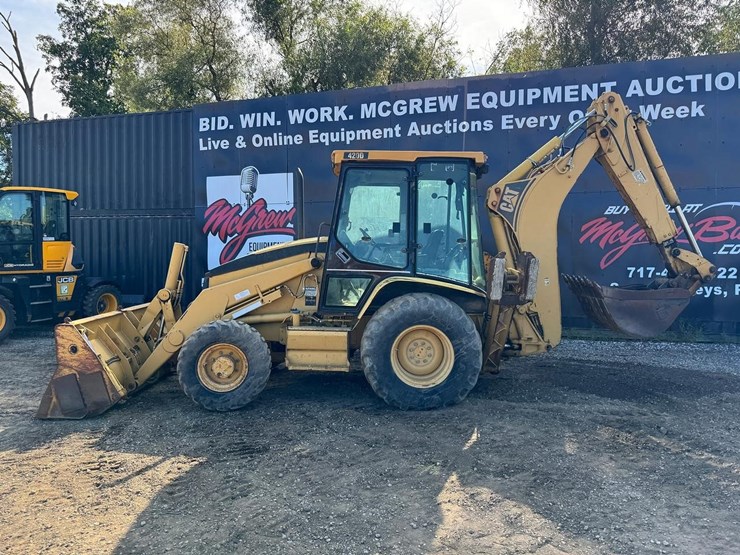 caterpillar-420d-image-3