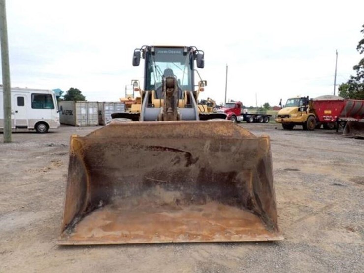 2018-deere-624k-image-2