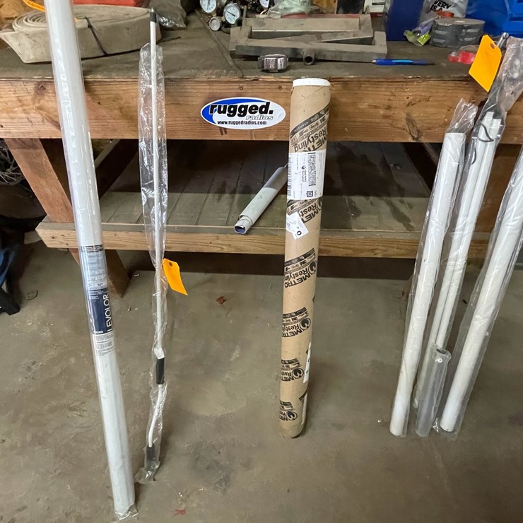 #9232 • Lot of Tubular Items