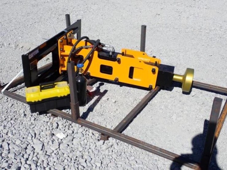 unused-2026-captok-skid-steer-post-driver-image-2