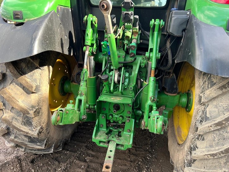 2022-john-deere-5125r-image-6