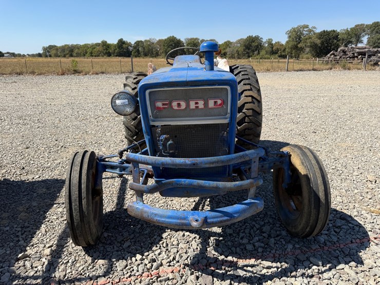 ford-tractor-image-26