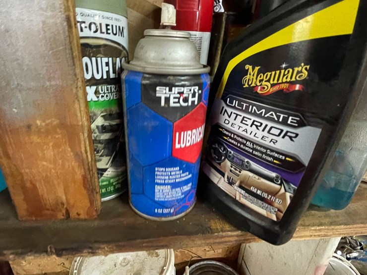 #9228-•-lot-of-liquids-image-4