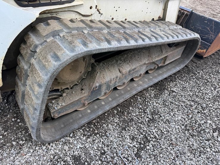 bobcat-t740-image-13
