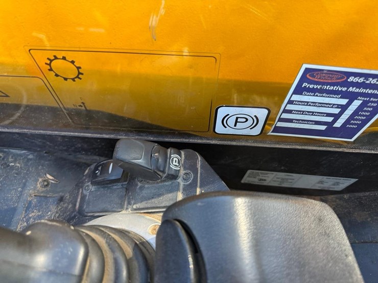 2018-jcb-505-20-image-24