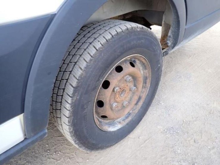 2016-ford-transit-image-28