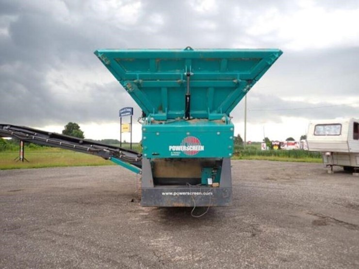 2023-powerscreen-titan-1800-image-2