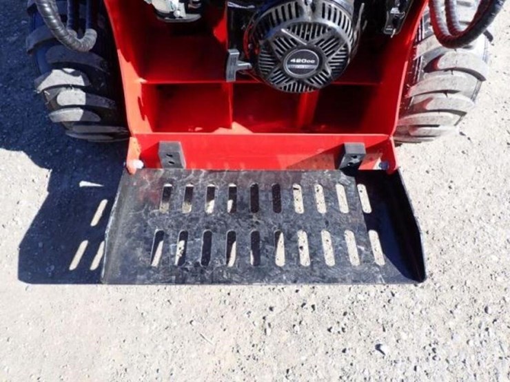 unused-2026-captok-skid-steer-loader-323tz260811-image-12