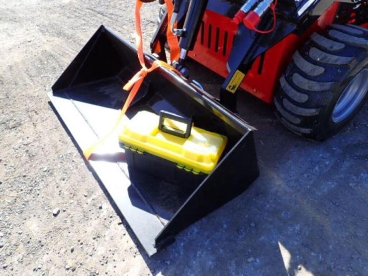 unused-2026-captok-skid-steer-loader-323tz260809-image-14