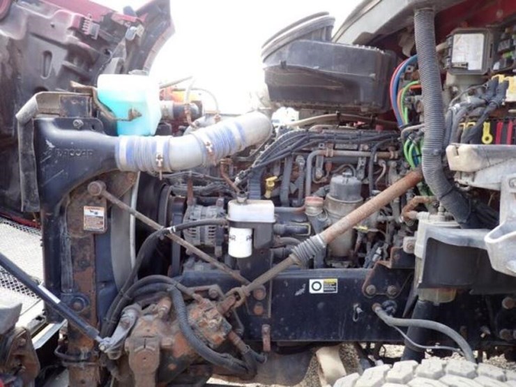 2016-kenworth-t880-image-25
