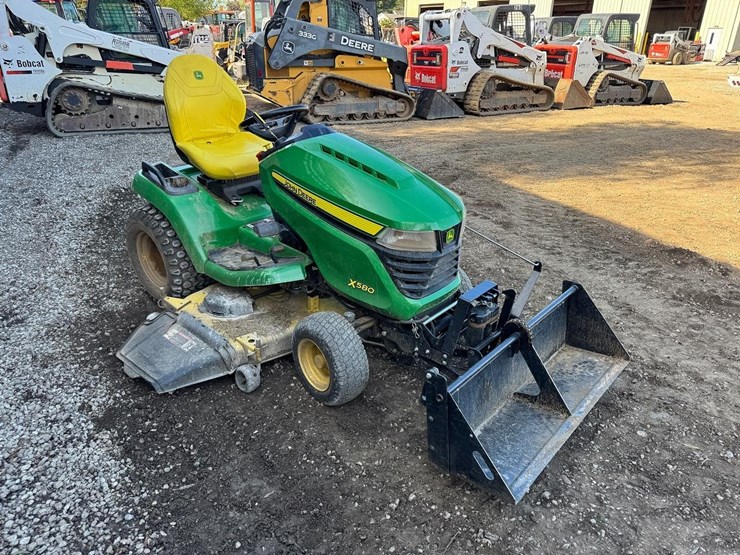 john-deere-x580-image-8