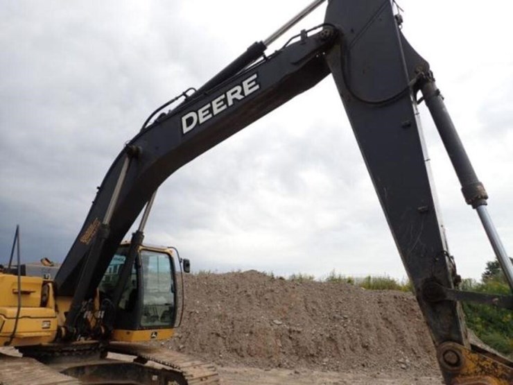 2012-deere-350g-lc-image-18