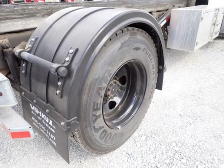 2023-ford-f650-image-52