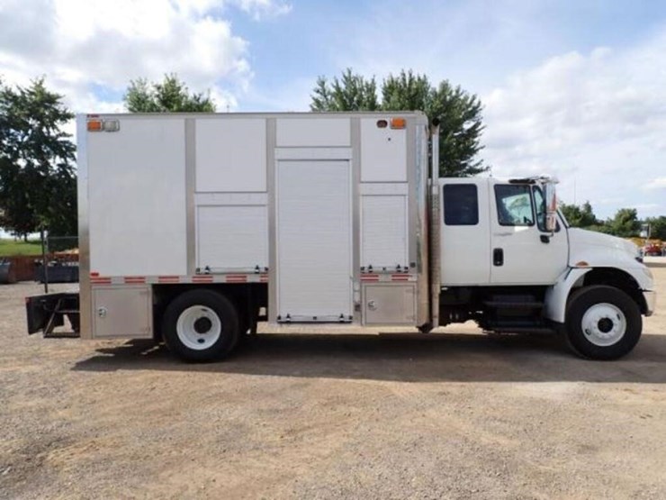 2009-international-durastar-4400-image-4