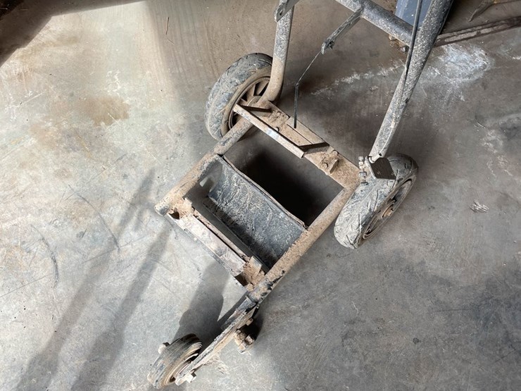 #9253-•-two-wheeled-cart-image-2