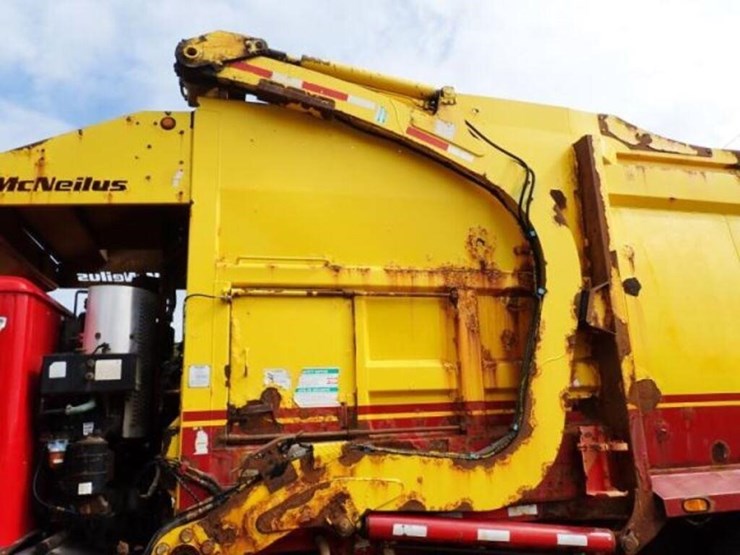 2014-mack-mru613-image-41