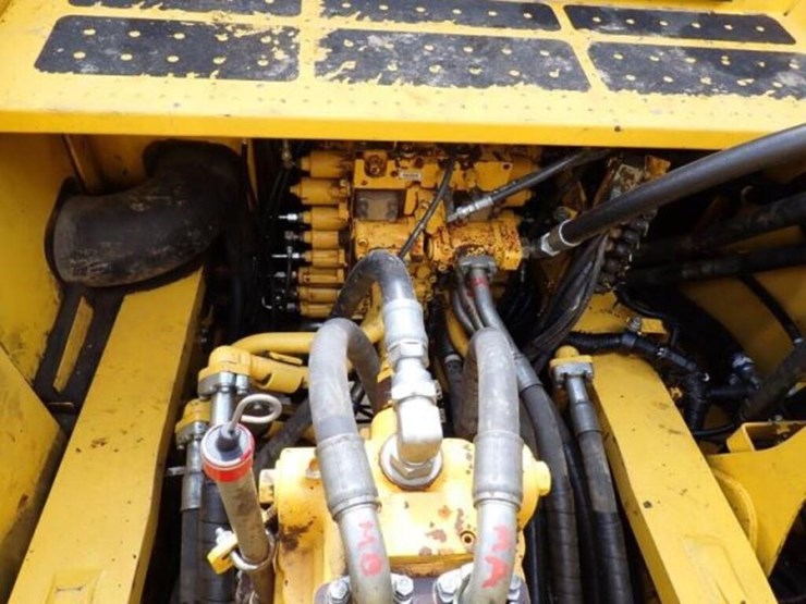 2020-komatsu-pc490-lc-11-image-68