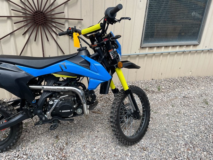 #9155-•-xb-29-motorcycle-image-24