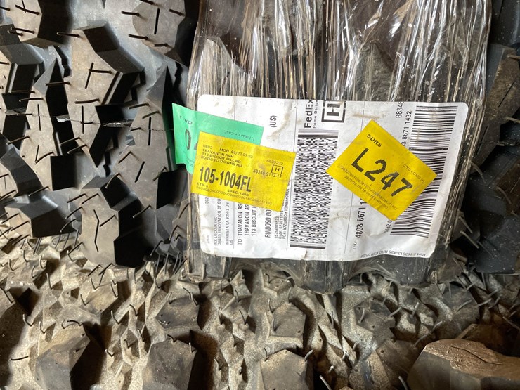#9158-•-(5)-savage-xt-tires-for-a-can-am-maverick-image-3