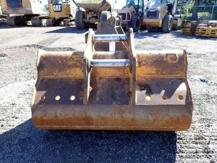 deere-250g-lc-image-5