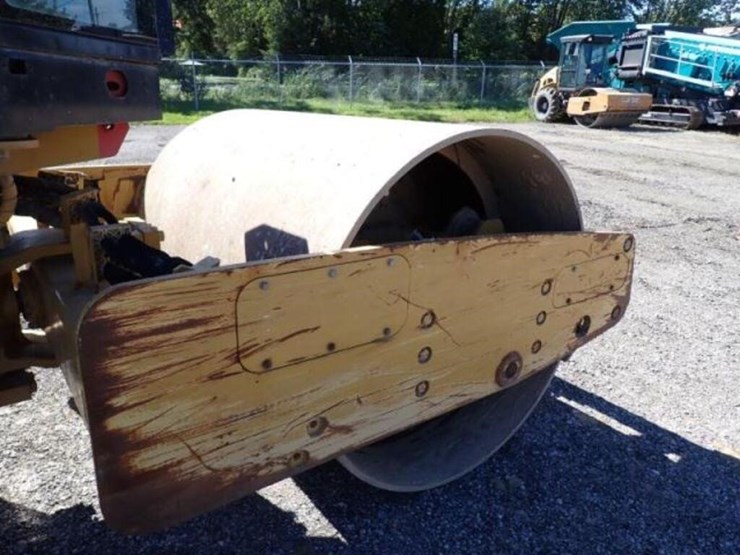2011-caterpillar-cs44-image-27