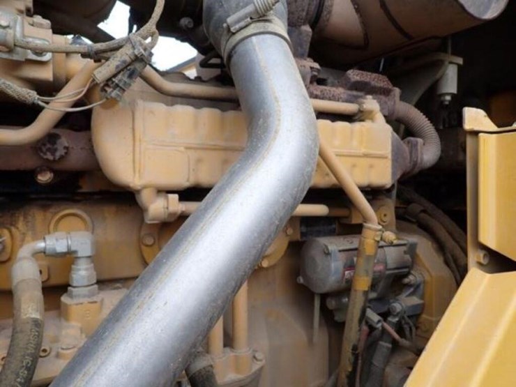 2018-deere-744k-image-59