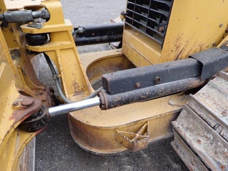2013-caterpillar-d6n-xl-image-28