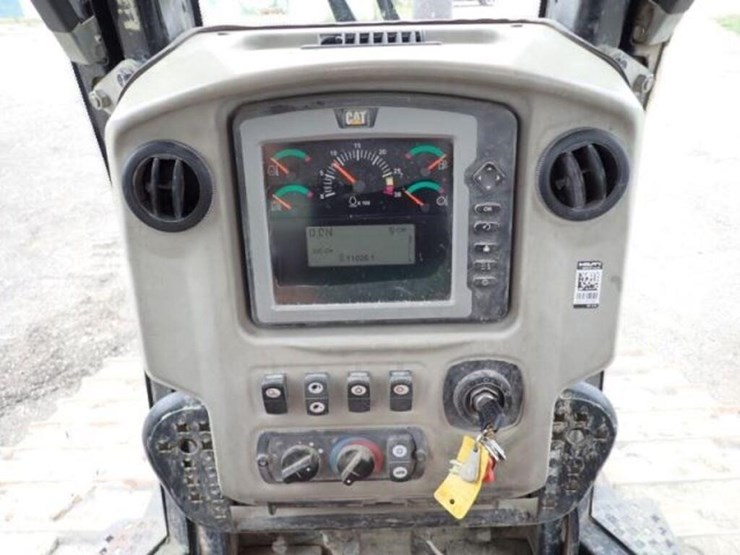 2013-caterpillar-d6n-xl-image-12