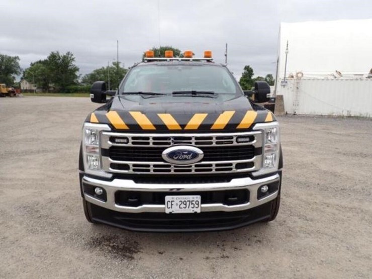 2026-ford-f450-image-3
