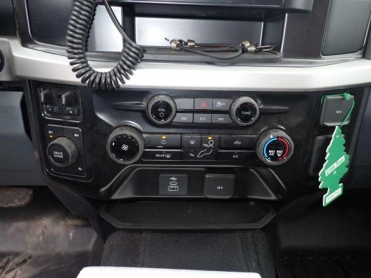 2026-ford-f450-image-18