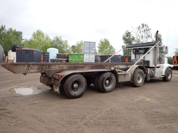 2015-peterbilt-367-image-2