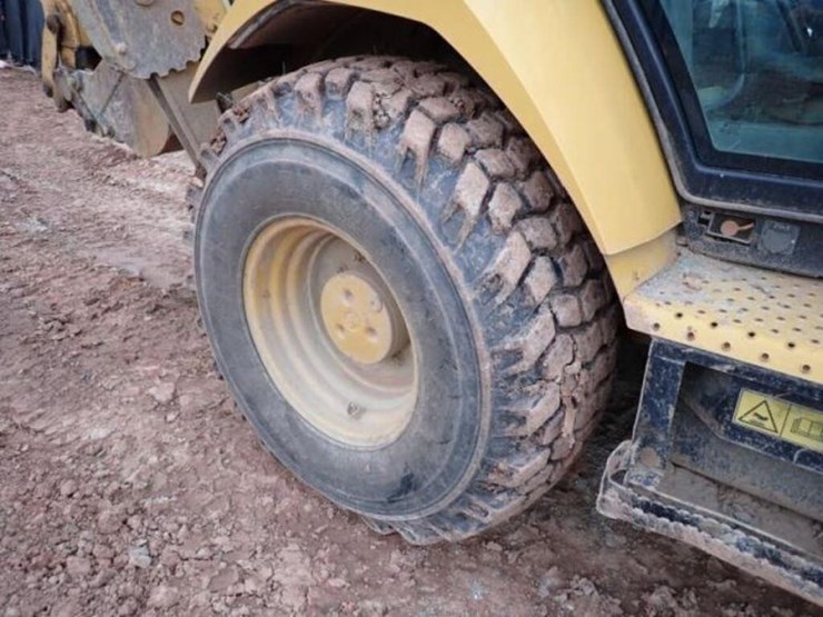 2016-caterpillar-430f2-it-image-39