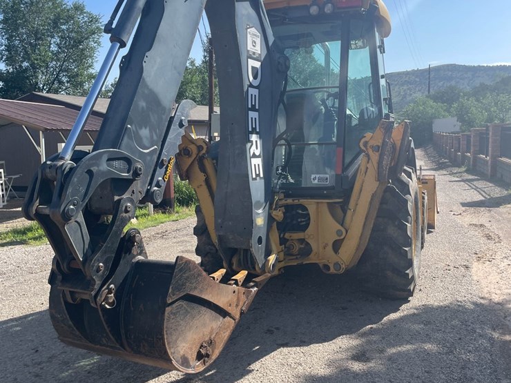 #9150-•-backhoe-loader-image-4