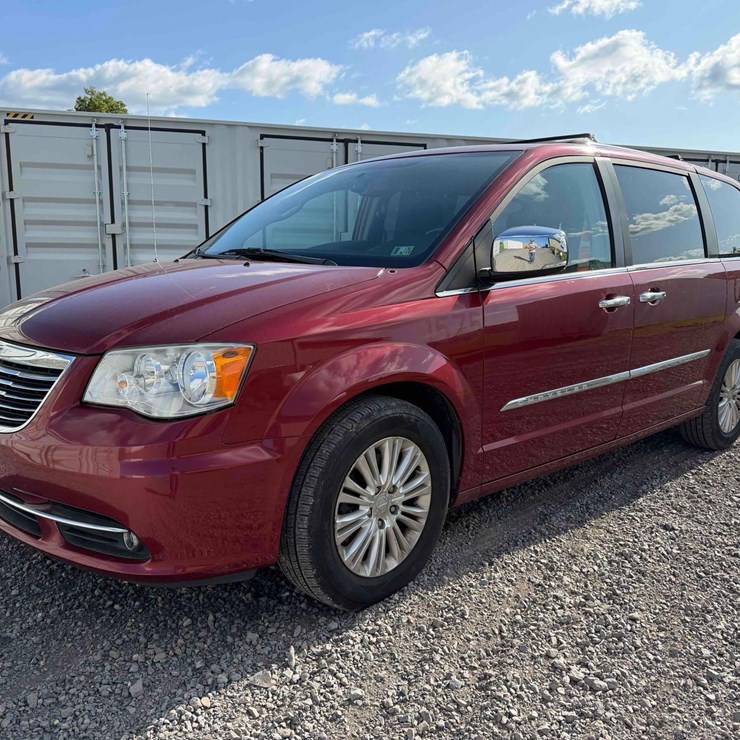 2015 CHRYSLER TOWN & COUNTRY