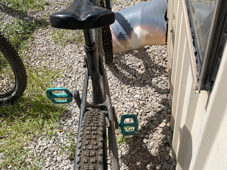 #9156-•-rocky-mountain-soft-tail-bike-image-13