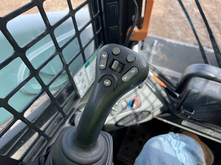 bobcat-s570-image-22