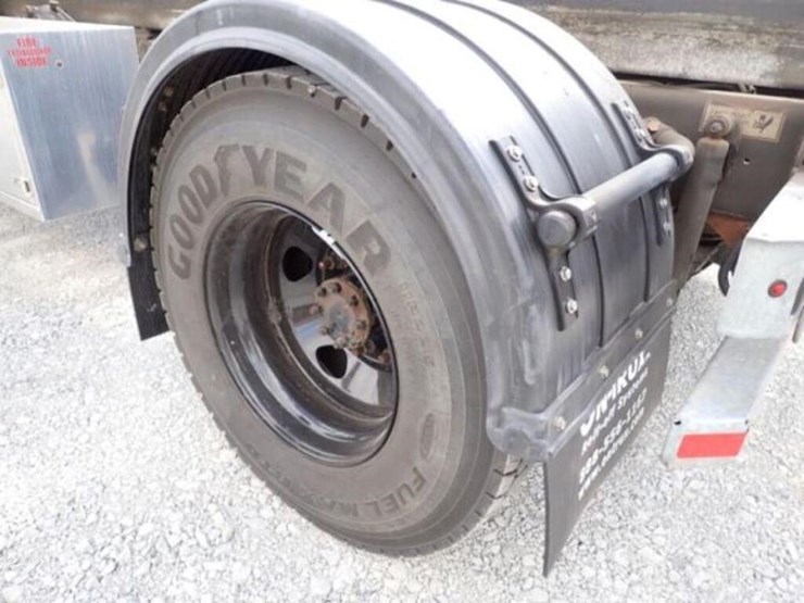 2023-ford-f650-image-49