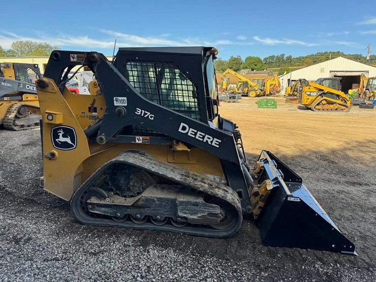 deere-317g-image-7