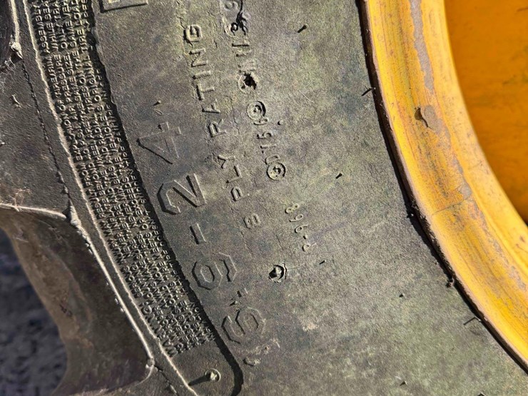 jcb-520m-image-14