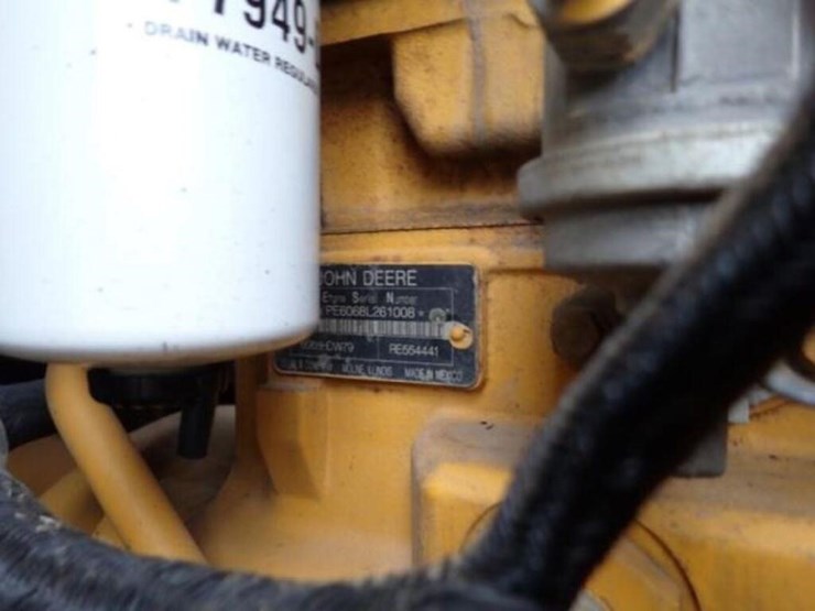 2014-deere-624k-image-66