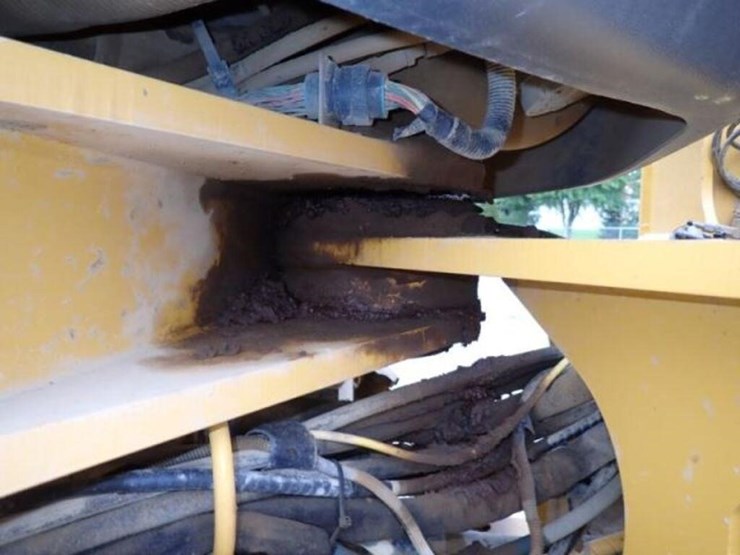 2018-deere-744k-image-51