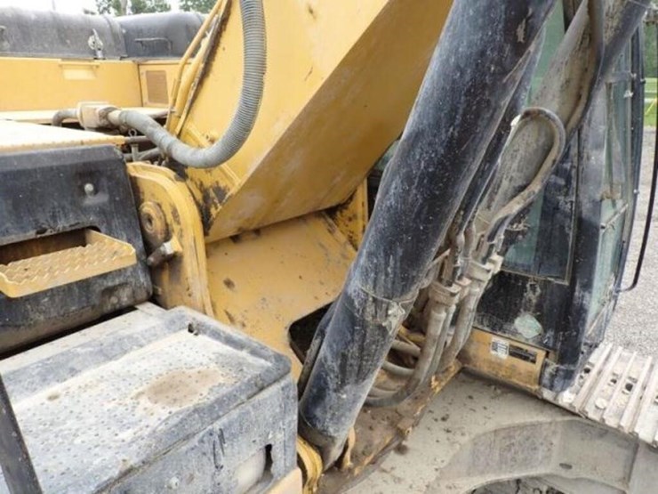 2015-caterpillar-336el-image-68