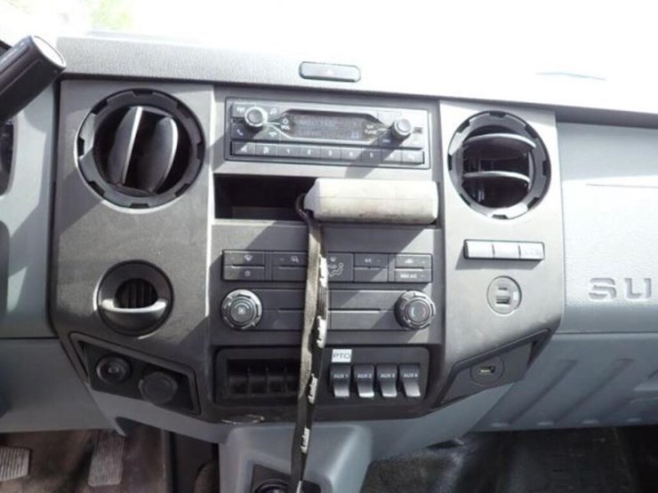 2023-ford-f650-image-18