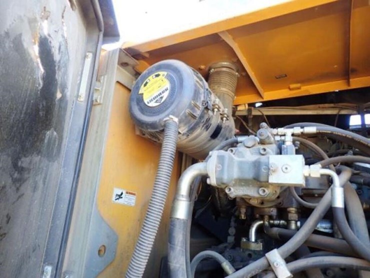 2018-liebherr-lh40c-litronic-image-63