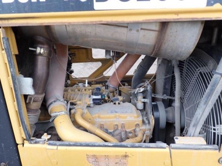 2013-caterpillar-d6n-xl-image-60