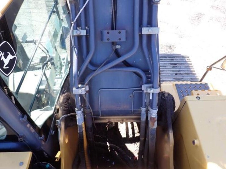 2014-deere-350g-lc-image-71