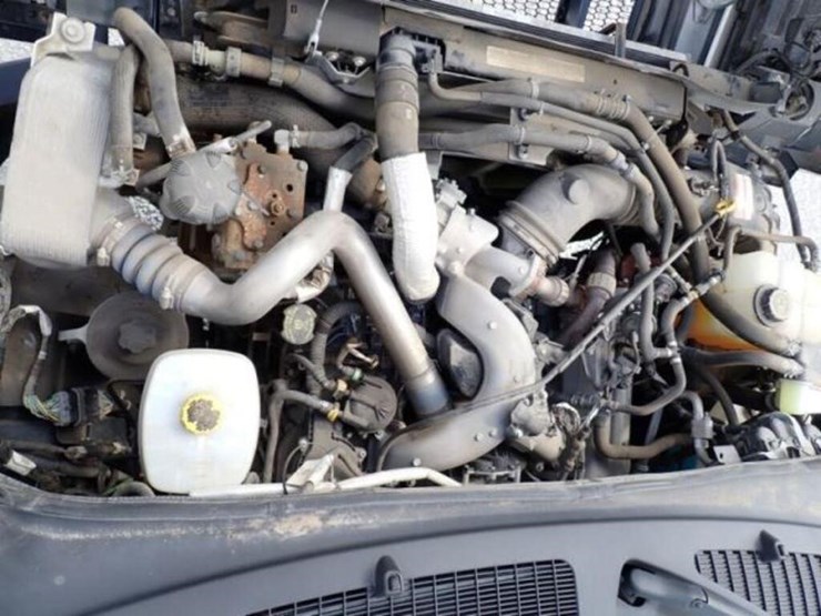 2023-ford-f650-image-30